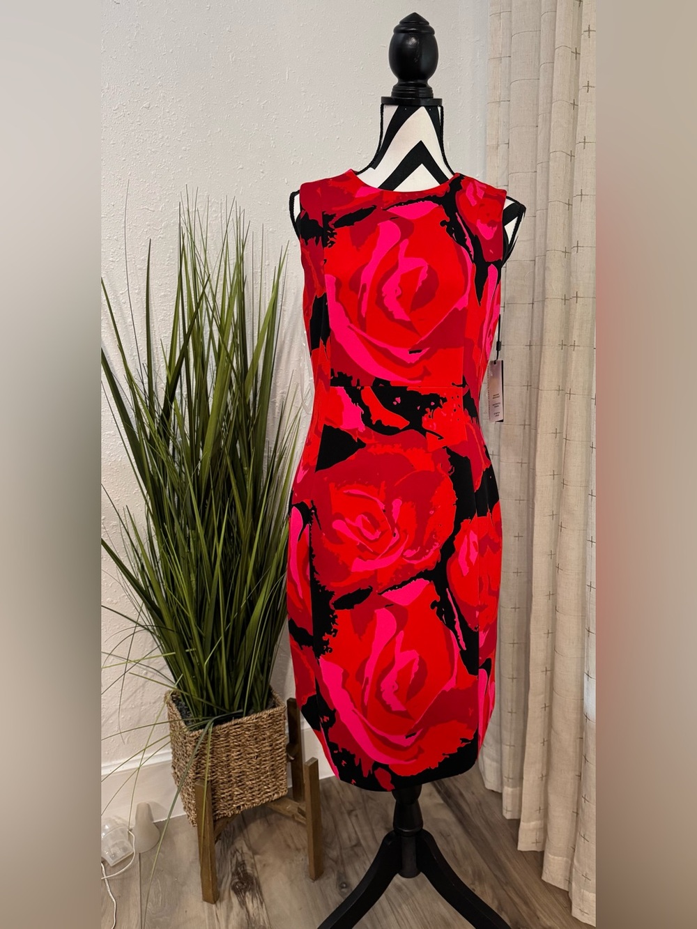 Investments vibrant Red, Pink and Black knee length dress. Size 8